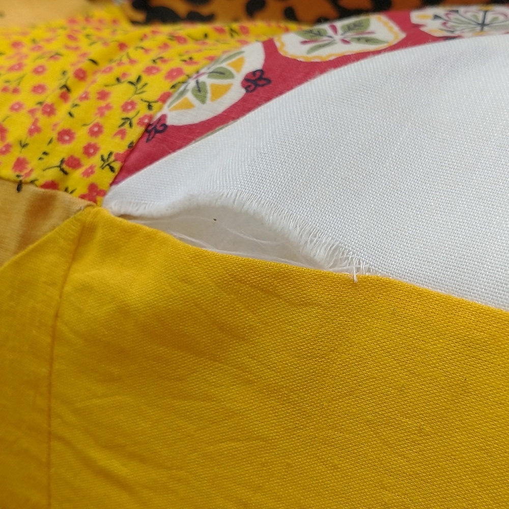 Vintage Quilt 65x82 - Picture 2 of 5